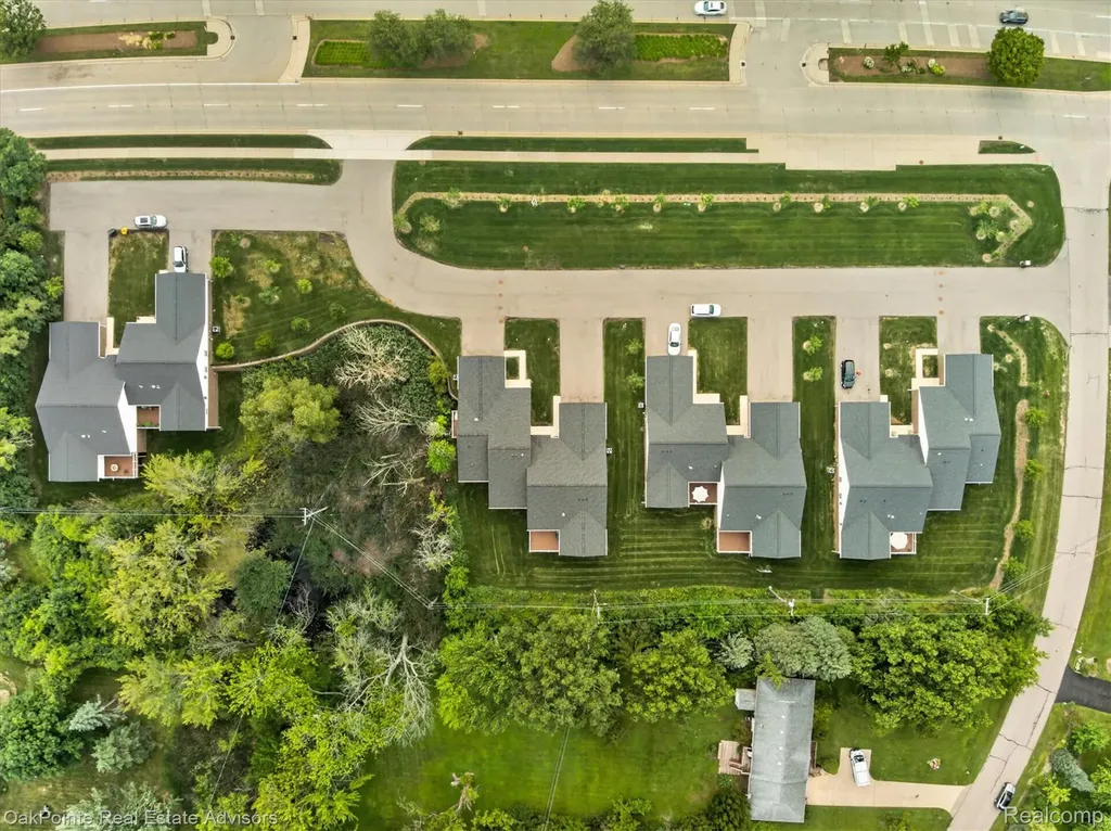 26640 Orchard Lake Road Farmington Hills City MI 48334