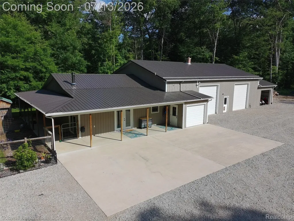 6150 Fleming Road Cohoctah Township MI 48836
