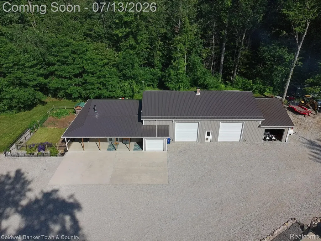 6150 Fleming Road Cohoctah Township MI 48836