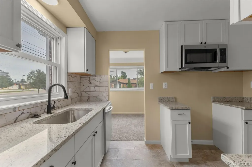 15275 Anne Avenue Allen Park City MI 48101