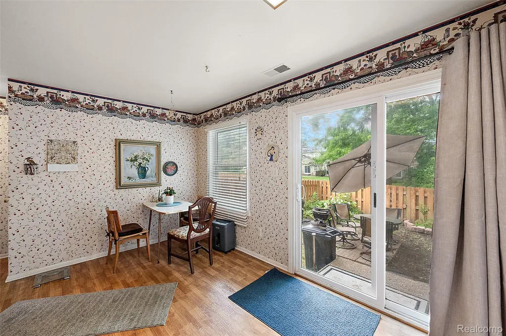 930 Little Hill Court Rochester Hills City MI 48307