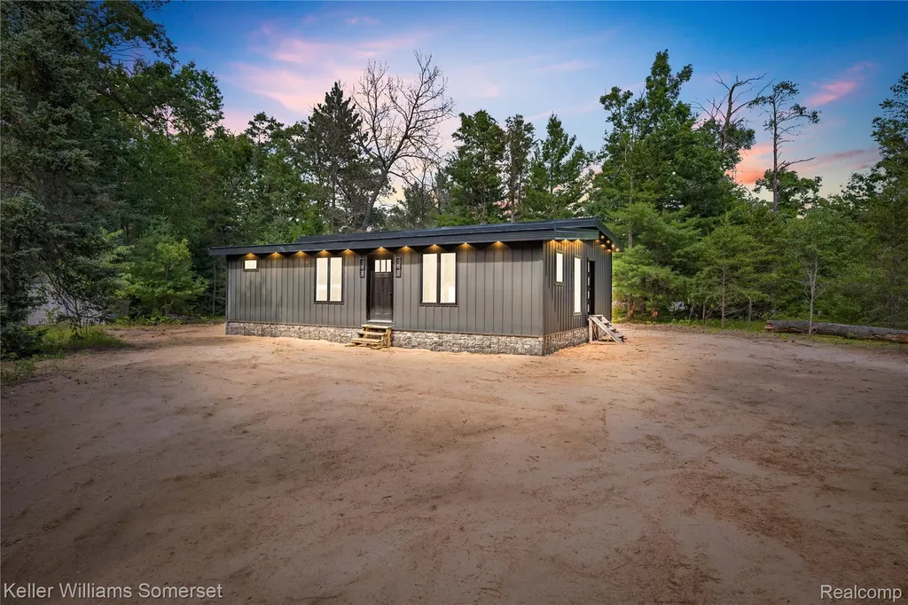 202 Antelope Trail Denton Township MI 48651