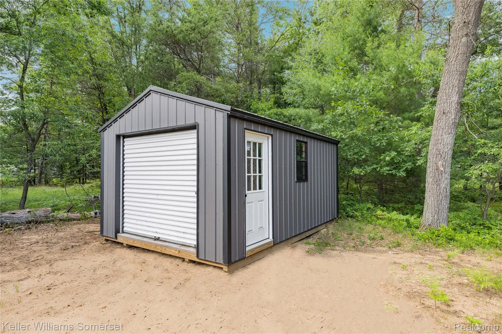 202 Antelope Trail Denton Township MI 48651