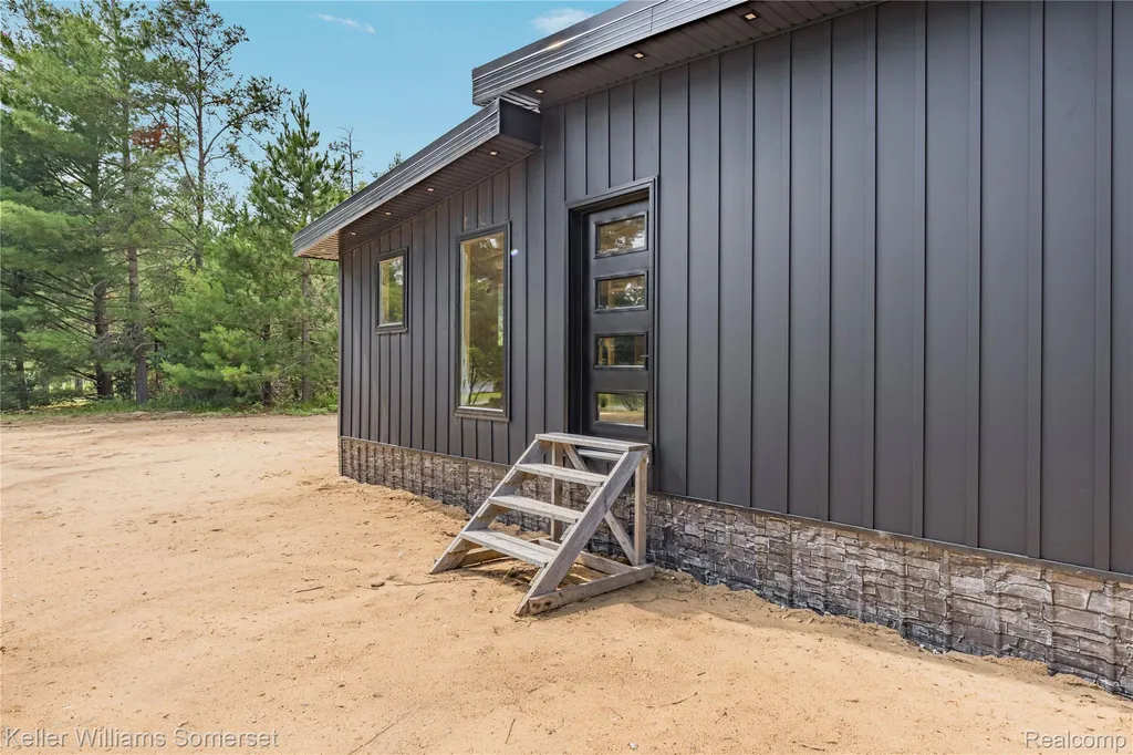 202 Antelope Trail Denton Township MI 48651