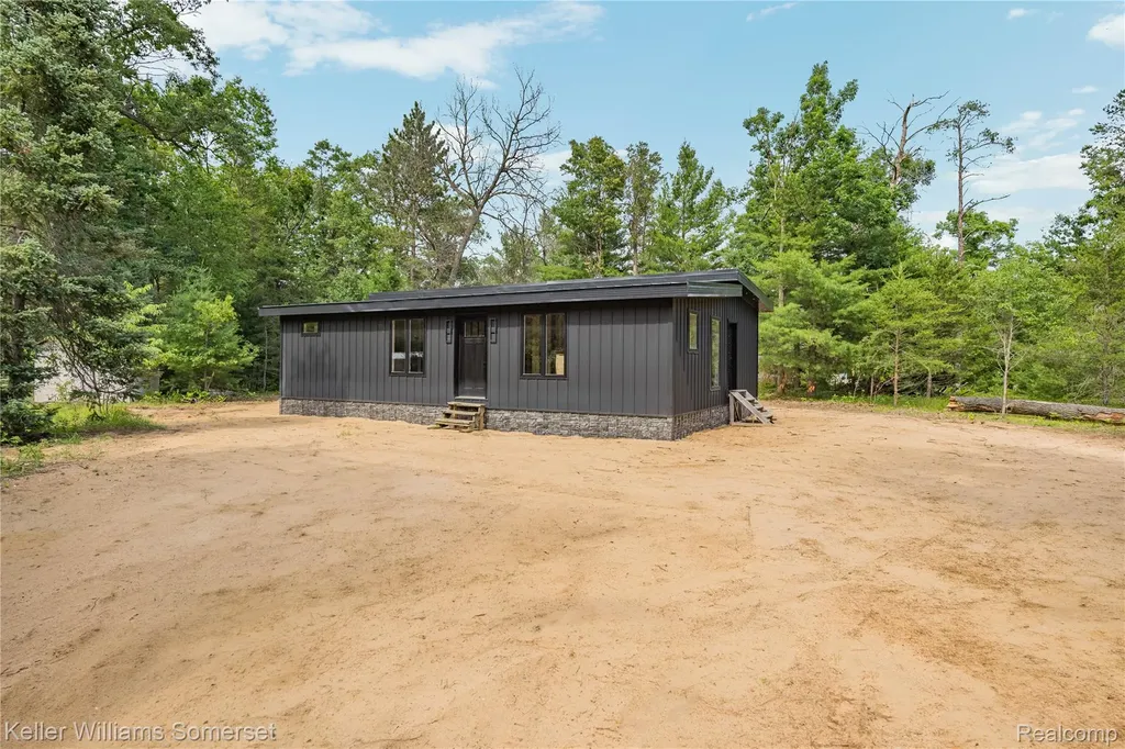 202 Antelope Trail Denton Township MI 48651