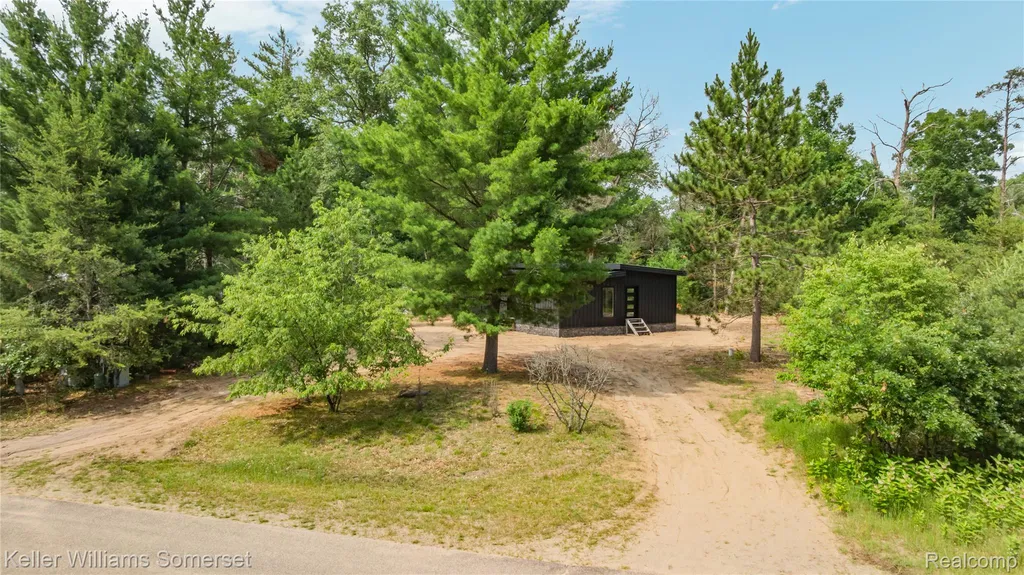 202 Antelope Trail Denton Township MI 48651