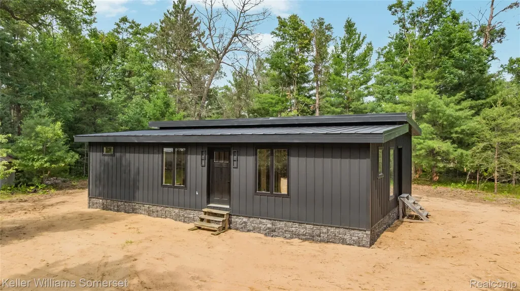 202 Antelope Trail Denton Township MI 48651