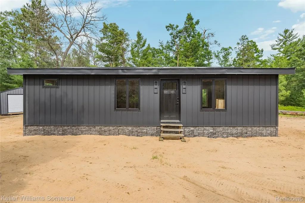 202 Antelope Trail Denton Township MI 48651