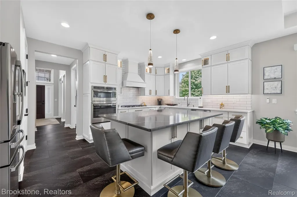 2167 Sanctuary Court Rochester Hills City MI 48309