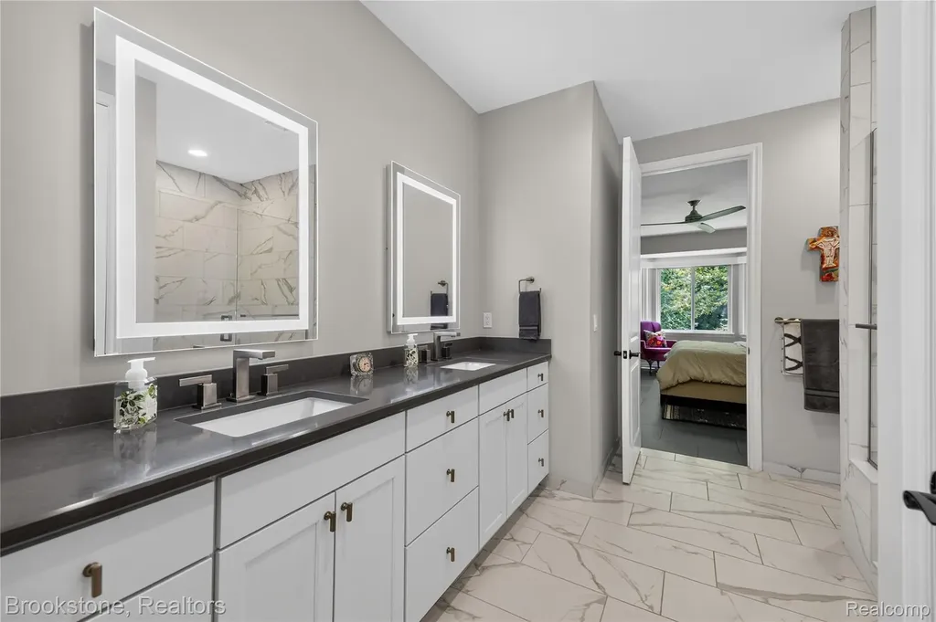 2167 Sanctuary Court Rochester Hills City MI 48309