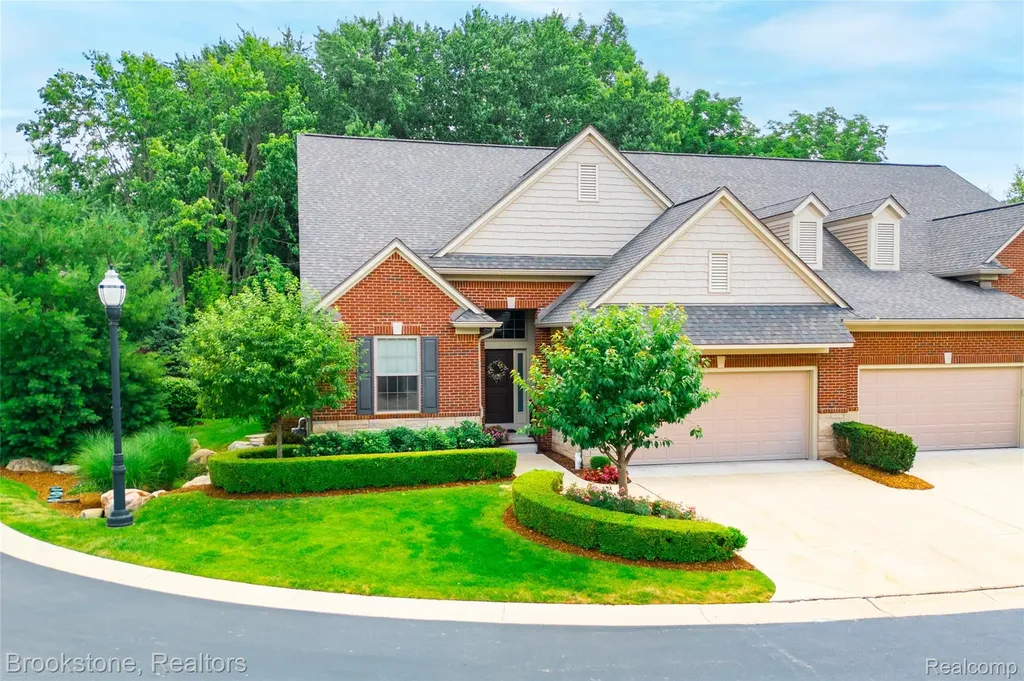 2167 Sanctuary Court Rochester Hills City MI 48309