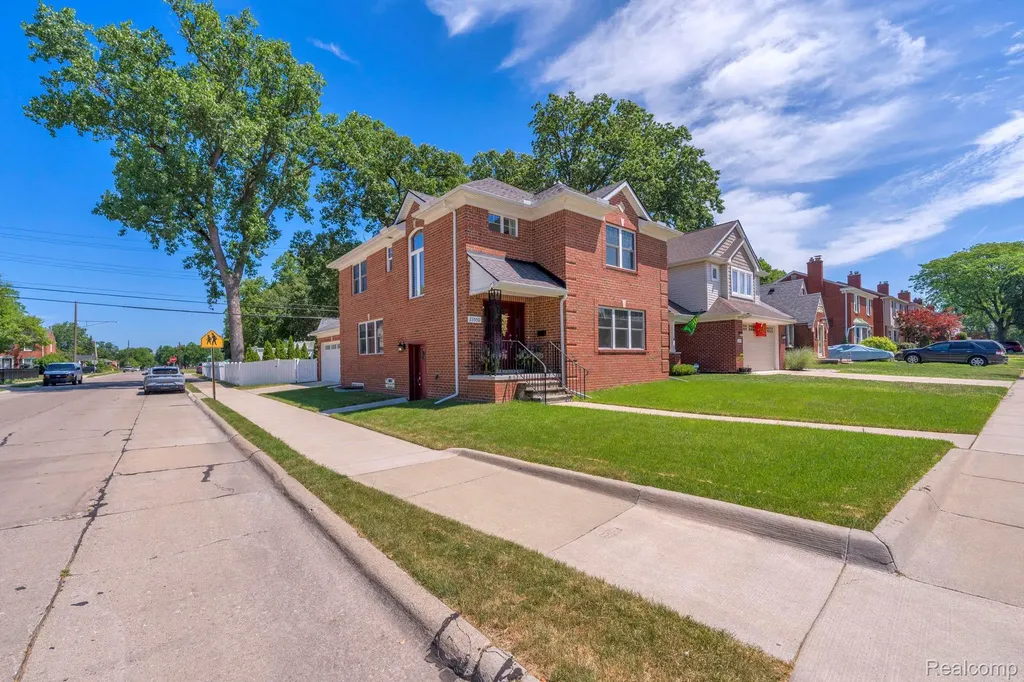23550 Wilson Avenue Dearborn City MI 48128
