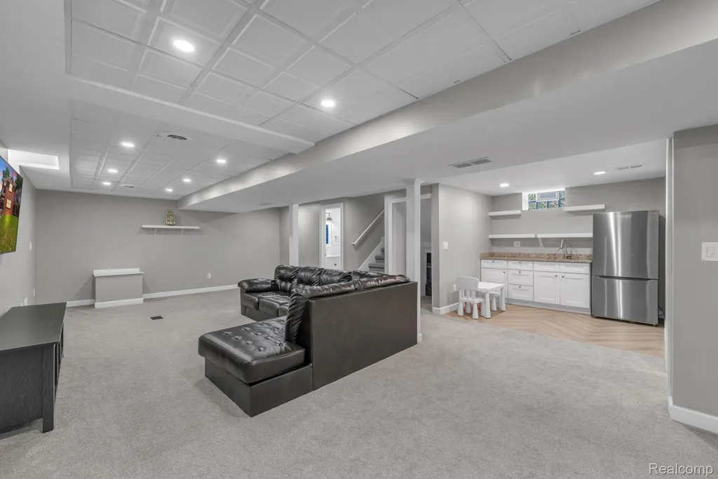 23550 Wilson Avenue Dearborn City MI 48128
