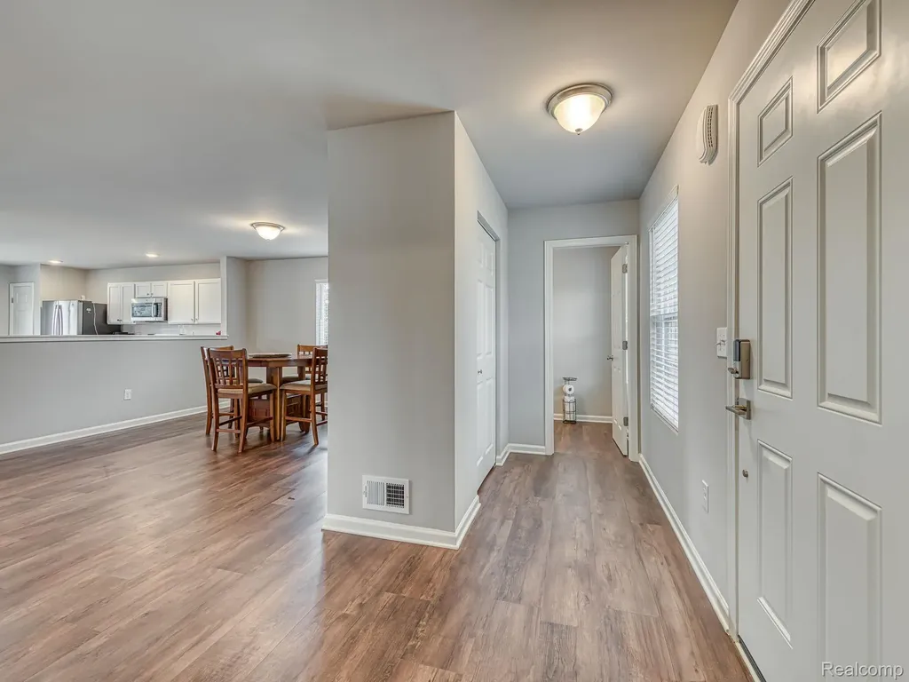 410 Settlers Cove Tecumseh City MI 49286
