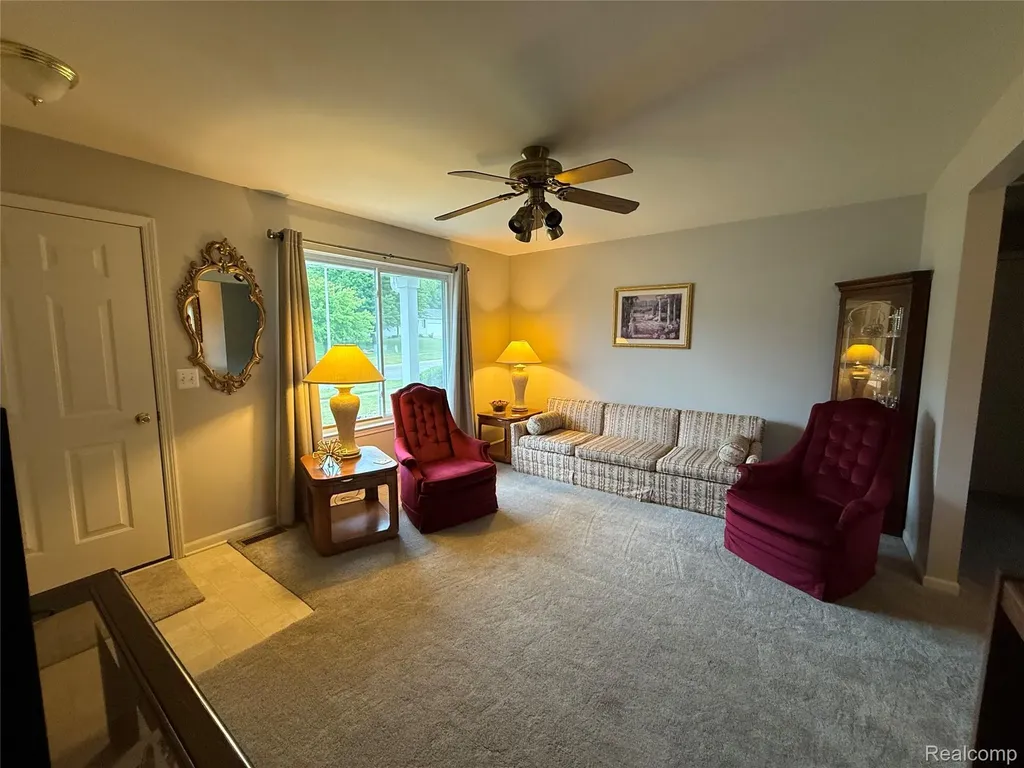 488 Windy Bluff Flushing City MI 48433