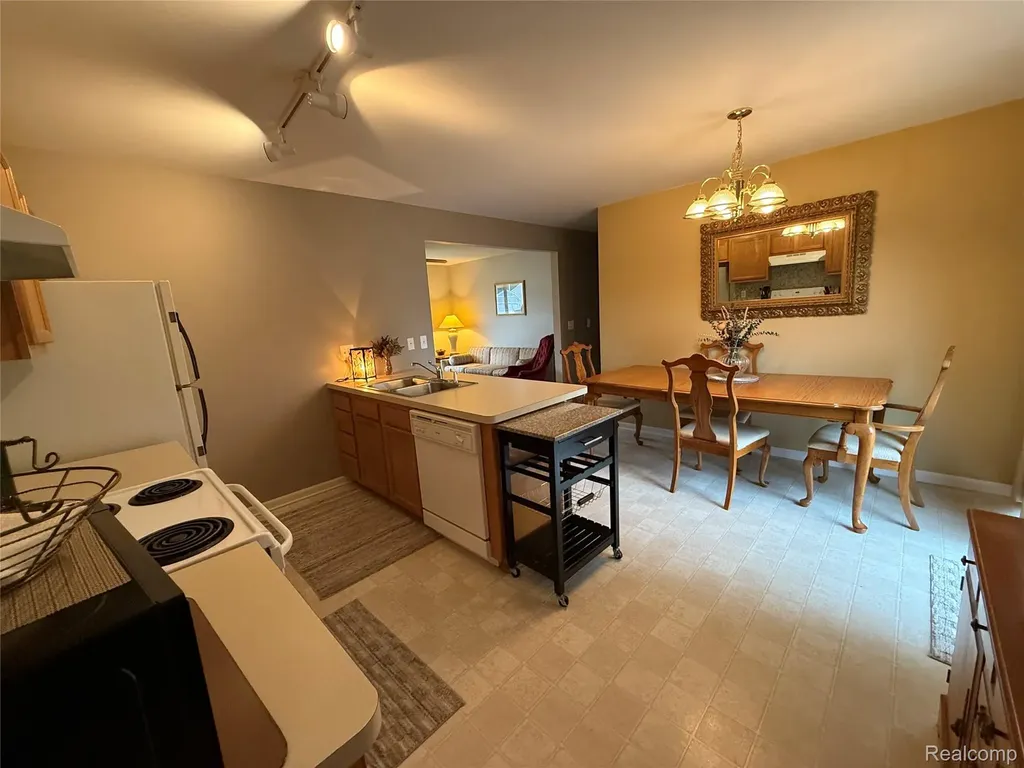 488 Windy Bluff Flushing City MI 48433