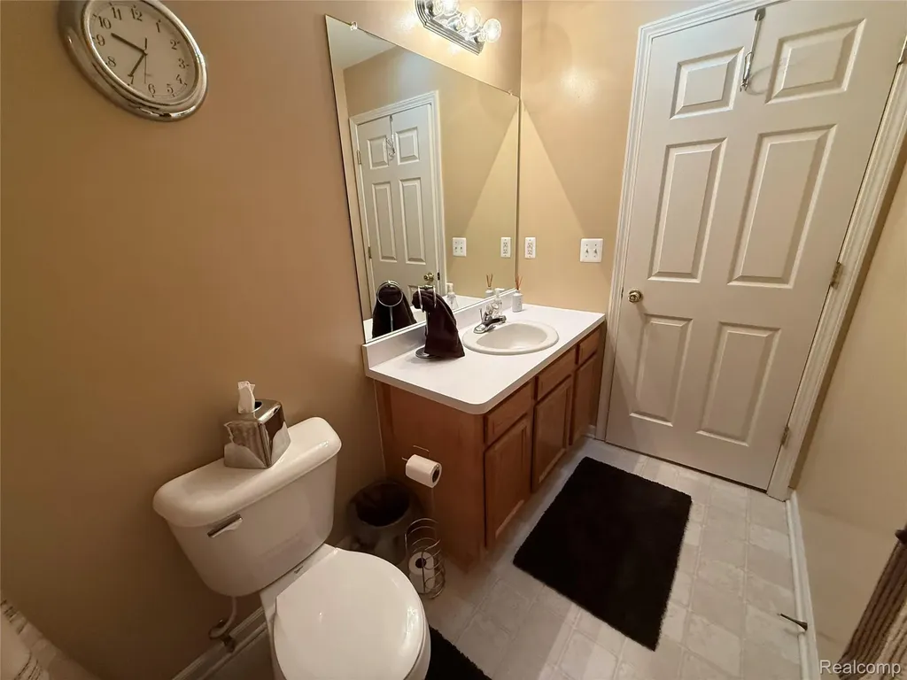 488 Windy Bluff Flushing City MI 48433