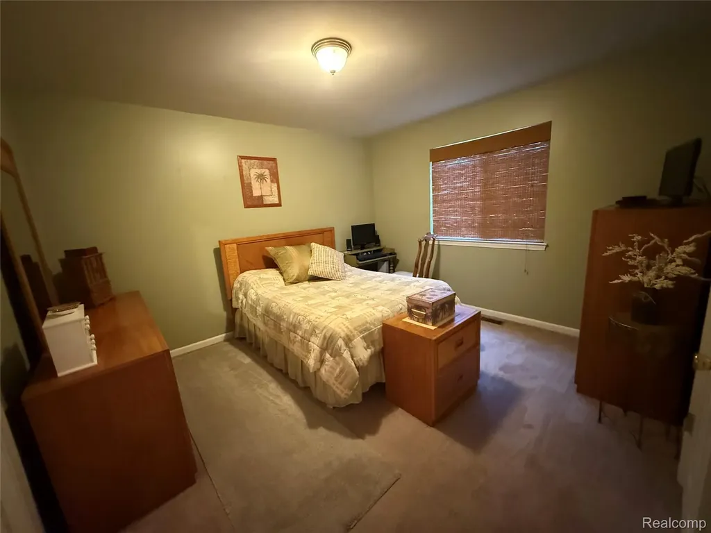488 Windy Bluff Flushing City MI 48433