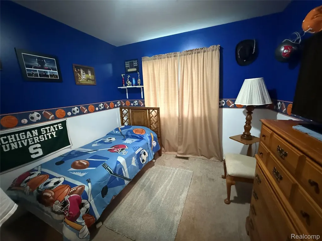488 Windy Bluff Flushing City MI 48433
