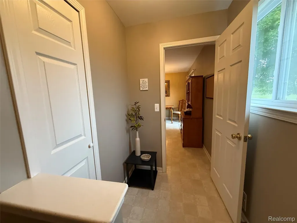 488 Windy Bluff Flushing City MI 48433