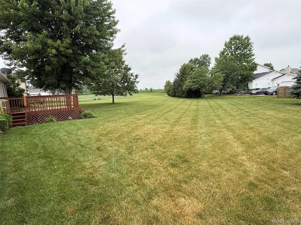 488 Windy Bluff Flushing City MI 48433