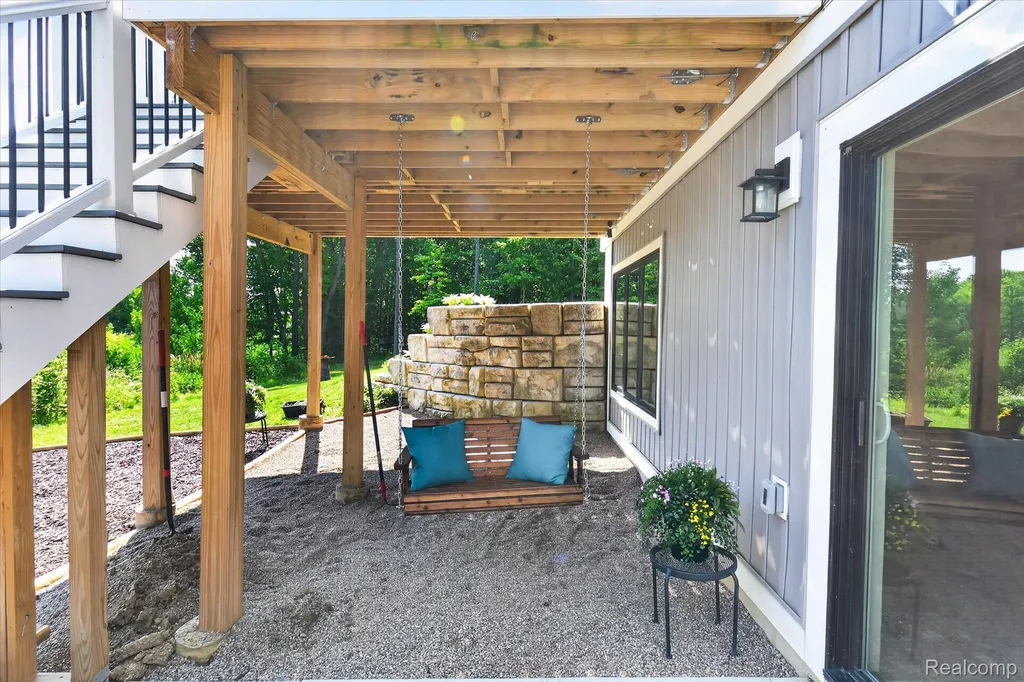 200 N Pleasant Valley Road Hartland Township MI 48380