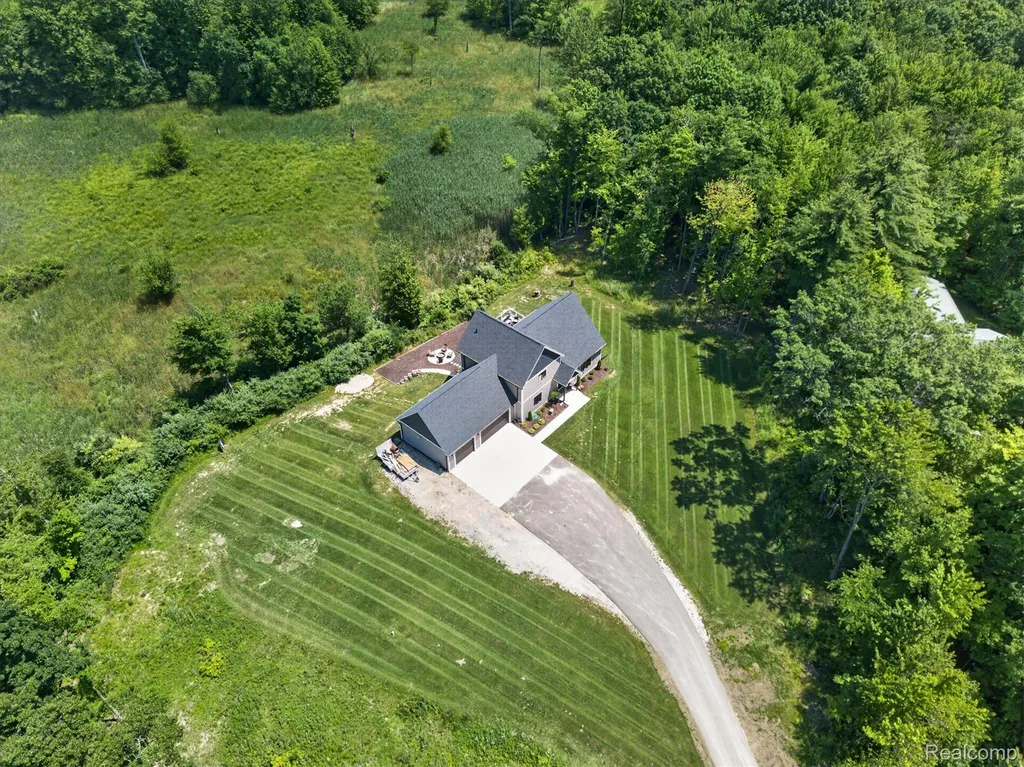200 N Pleasant Valley Road Hartland Township MI 48380