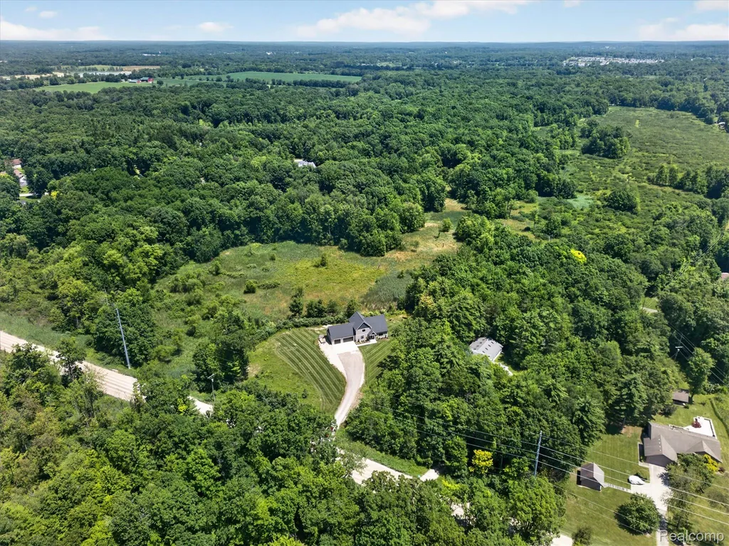 200 N Pleasant Valley Road Hartland Township MI 48380