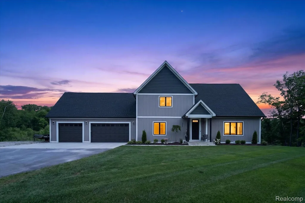 200 N Pleasant Valley Road Hartland Township MI 48380