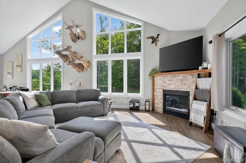200 N Pleasant Valley Road Hartland Township MI 48380