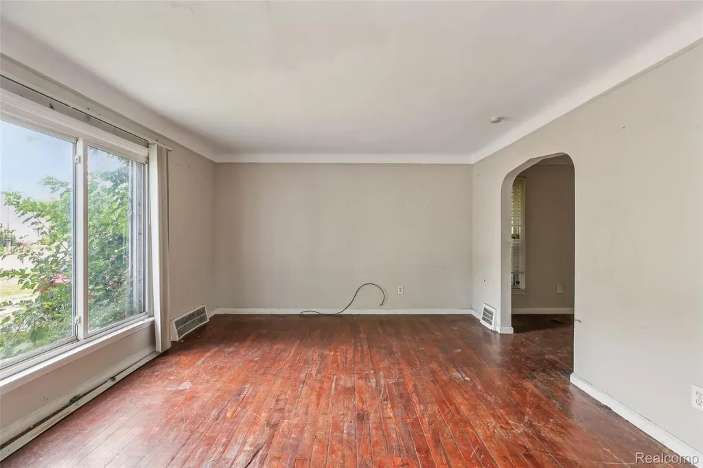 5935 Cadieux Road Detroit City MI 48224