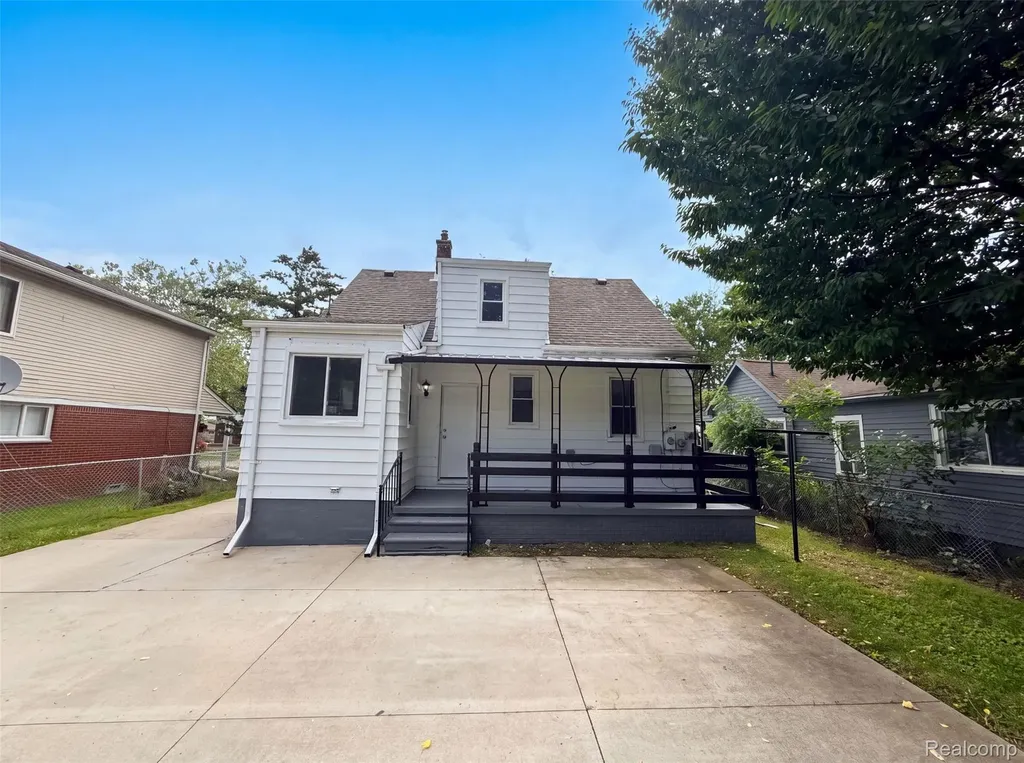 6455 Norborne Avenue Dearborn Heights City MI 48127
