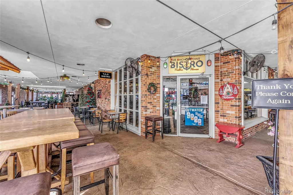 201 N Riverside Avenue St. Clair City MI 48079