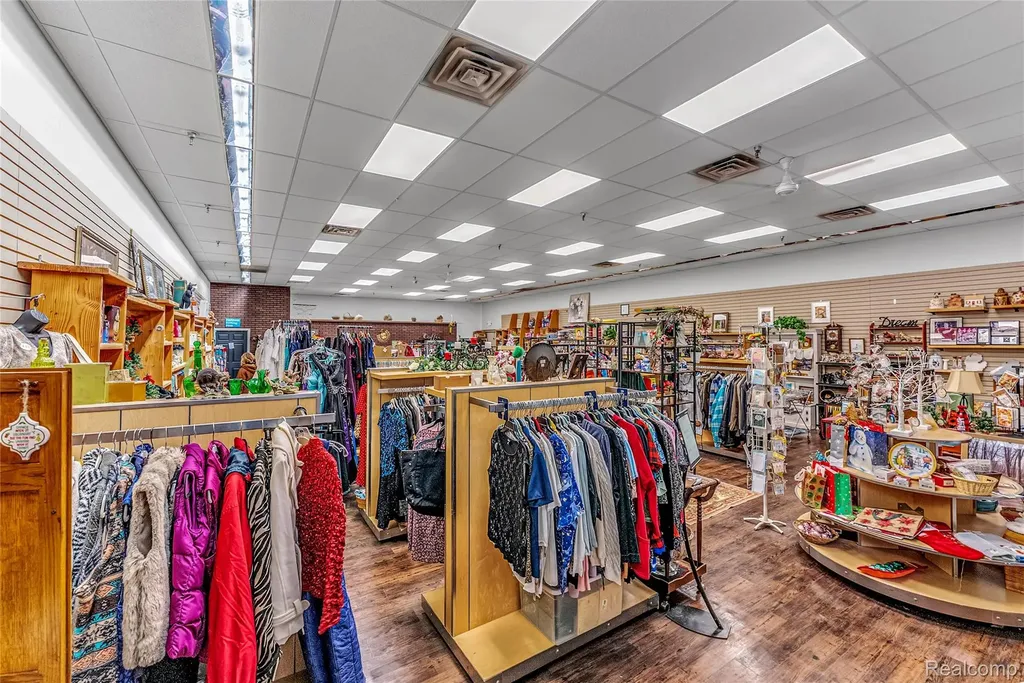 201 N Riverside Avenue St. Clair City MI 48079