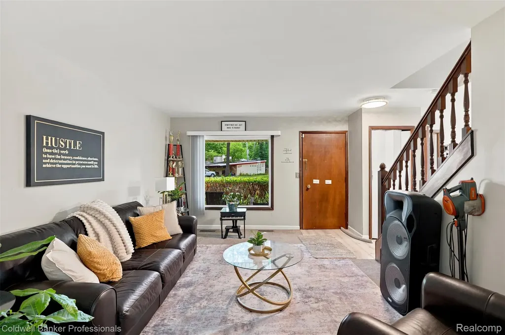 23821 Manistee Street Oak Park City MI 48237