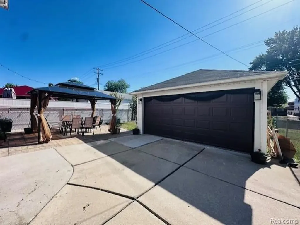 4592 Helen Street Dearborn City MI 48126