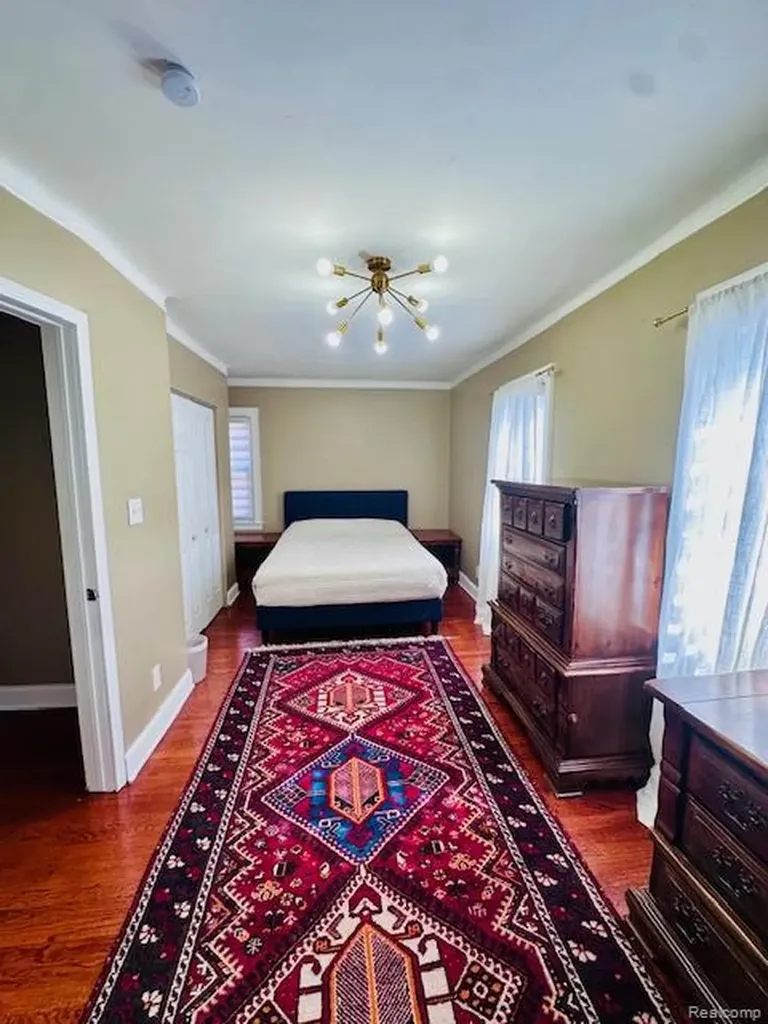 4592 Helen Street Dearborn City MI 48126