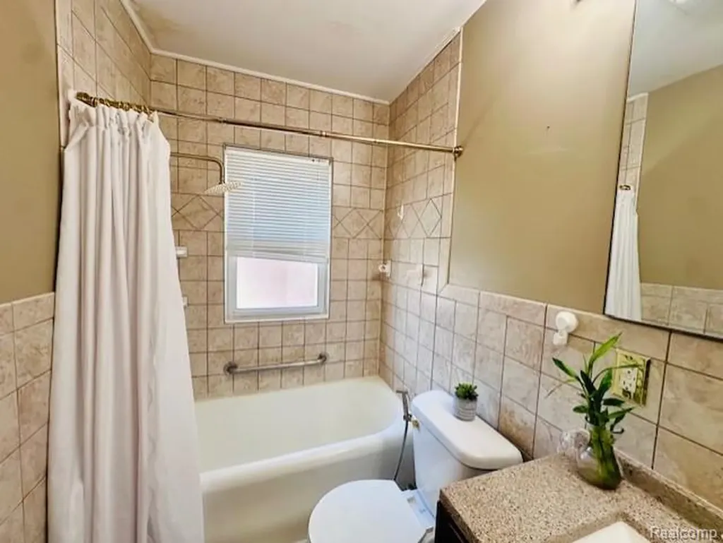 4592 Helen Street Dearborn City MI 48126