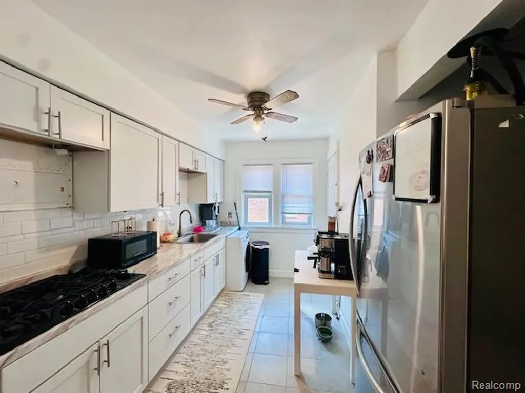 4592 Helen Street Dearborn City MI 48126