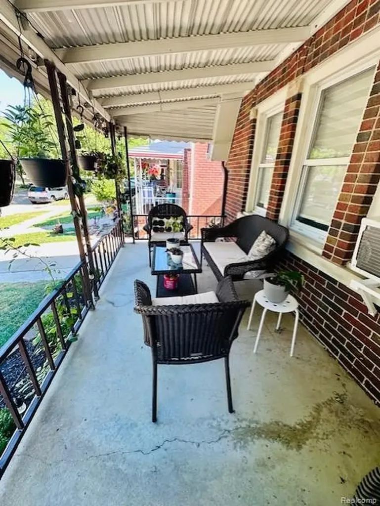 4592 Helen Street Dearborn City MI 48126