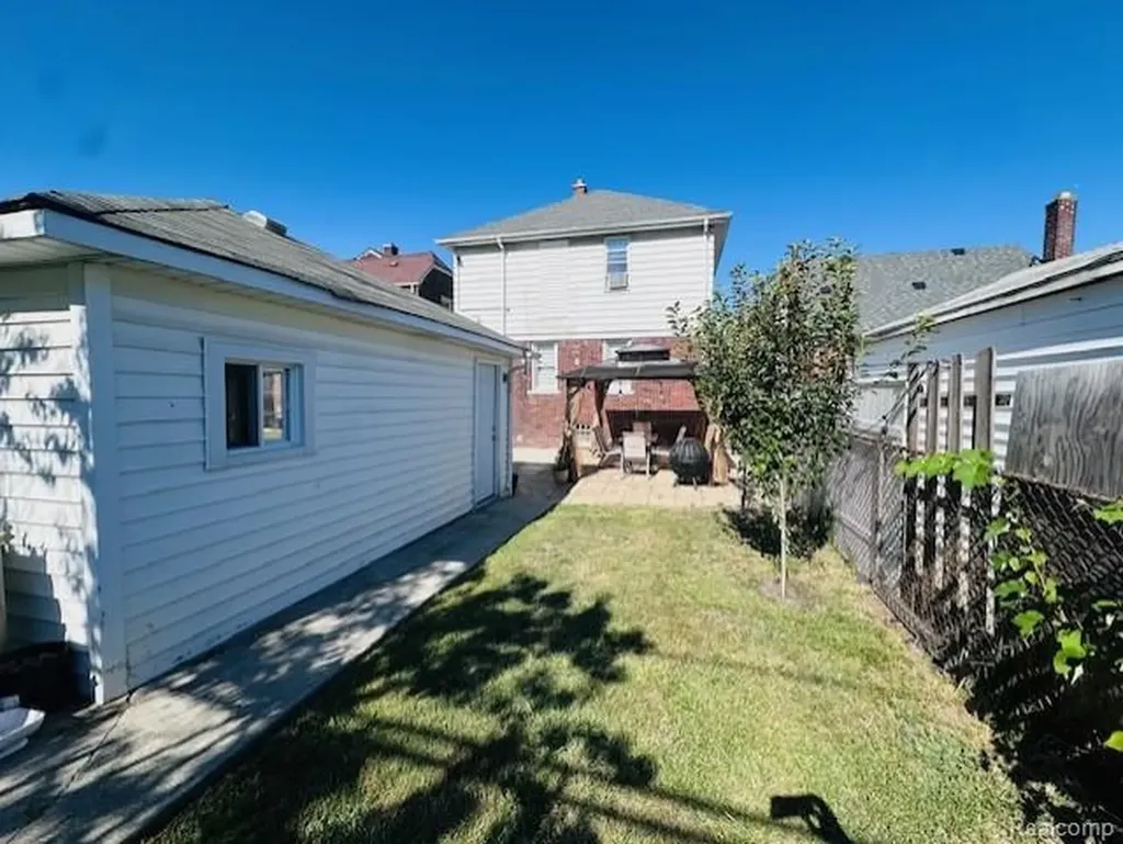 4592 Helen Street Dearborn City MI 48126