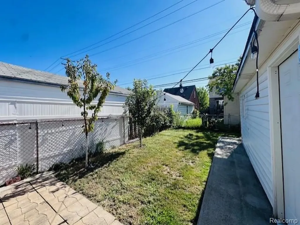 4592 Helen Street Dearborn City MI 48126