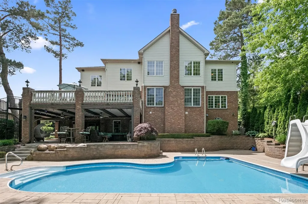 61496 Beacon Hill Drive Washington Township MI 48094