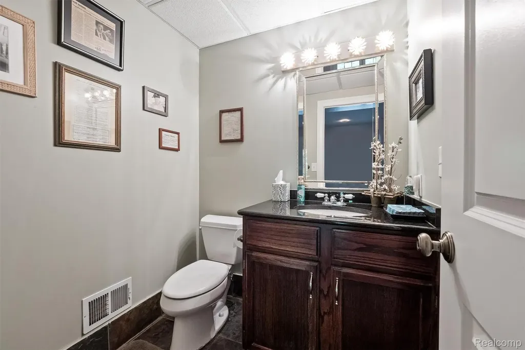 61496 Beacon Hill Drive Washington Township MI 48094