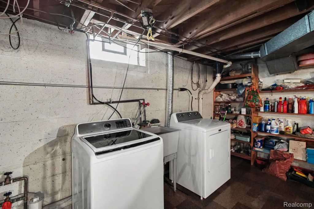 3577 Meadowleigh Lane Waterford Charter Township MI 48329