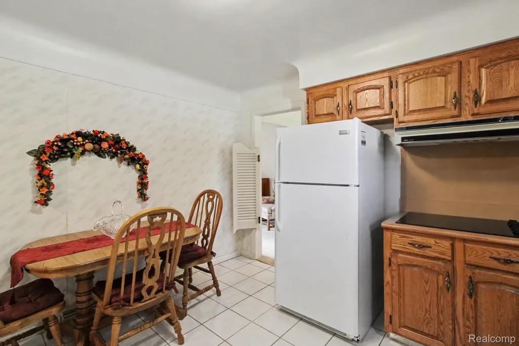 3577 Meadowleigh Lane Waterford Charter Township MI 48329