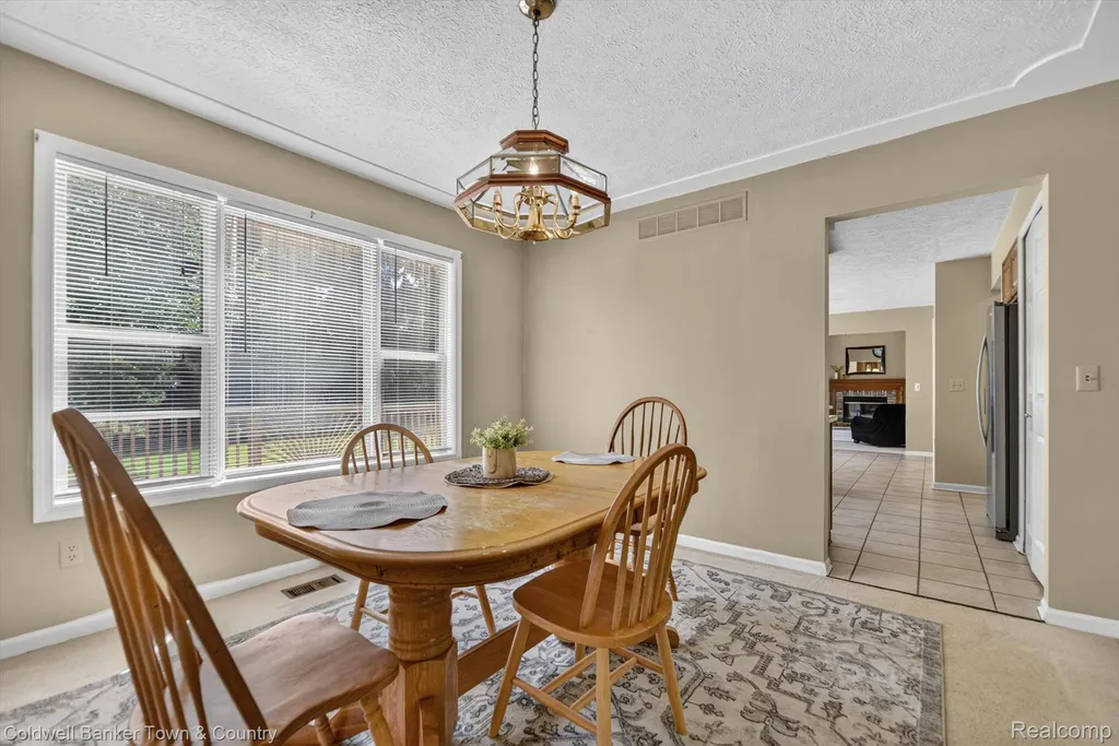 9016 Hyacinth Way Green Oak Township MI 48116