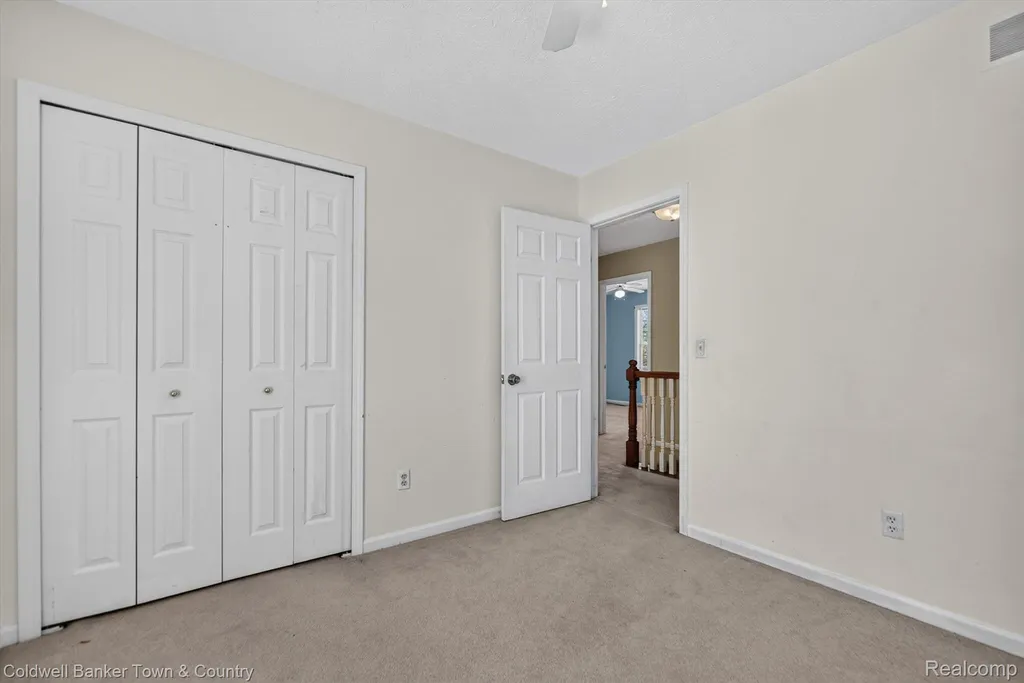 9016 Hyacinth Way Green Oak Township MI 48116