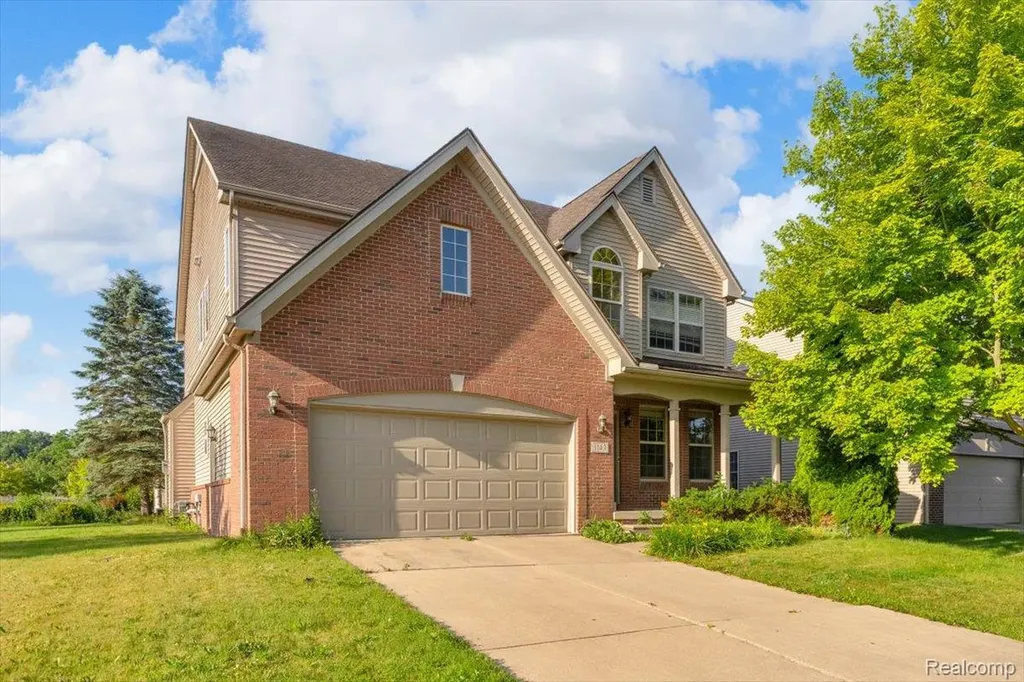 1143 Polo Drive South Lyon City MI 48178