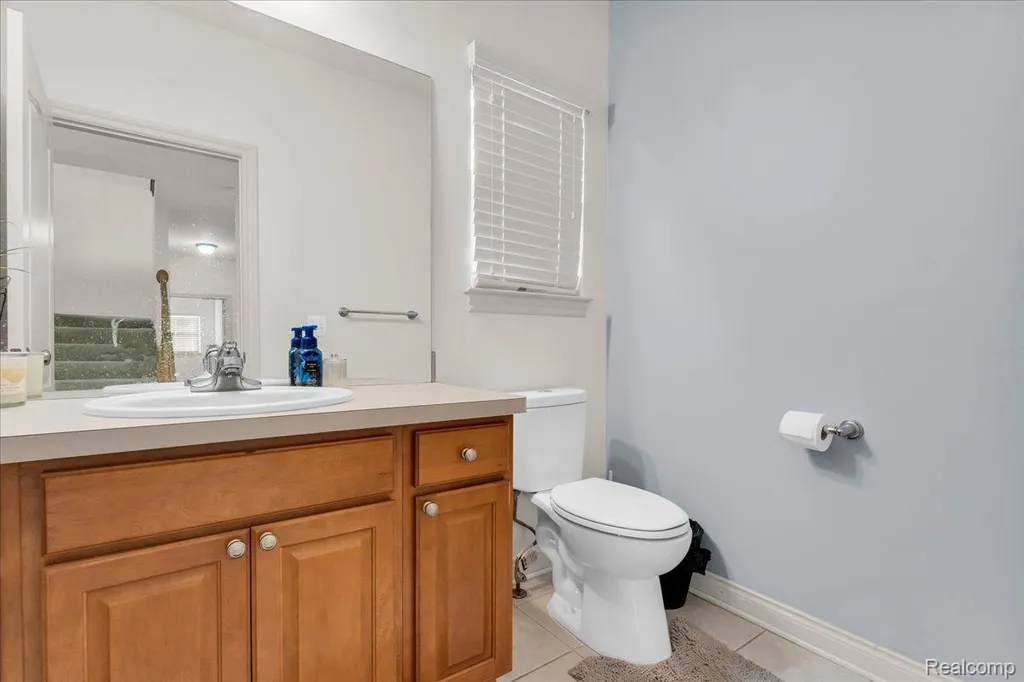 1143 Polo Drive South Lyon City MI 48178